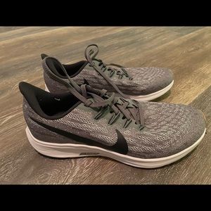 Nike zoom Pegasus 36 Gray men’s US 8